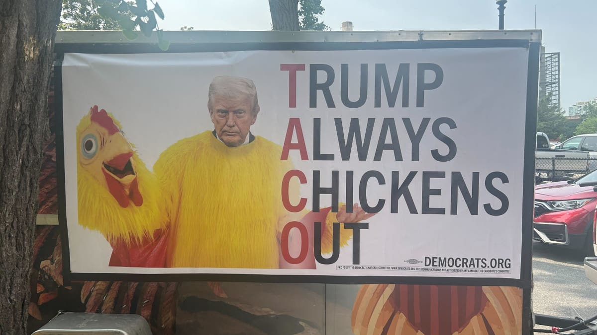 Trump Trump Taco Truck Rent by DNC
